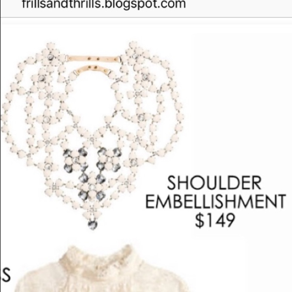 Looking for this plastic white beads necklace